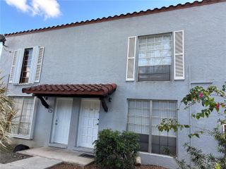 10806 N Kendall Dr P-26, Miami, FL 33176