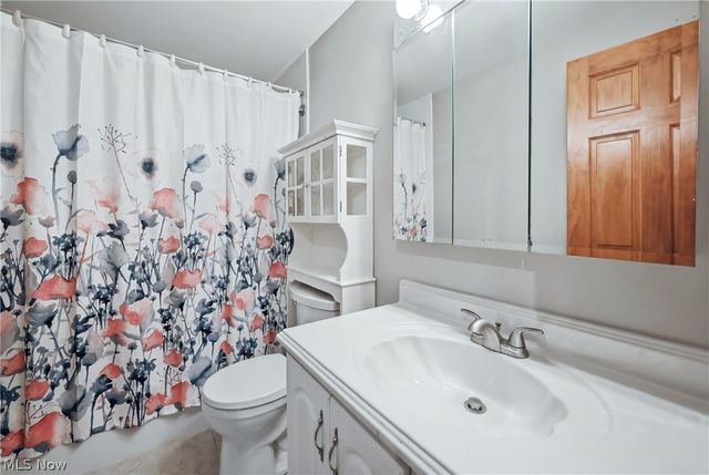 805 Trumbull Drive, Niles, OH 44446