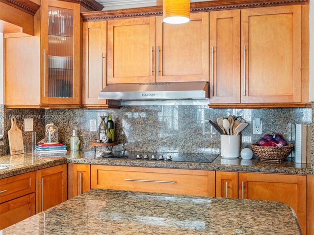 951 SW 124th Ct, Miami, FL 33184