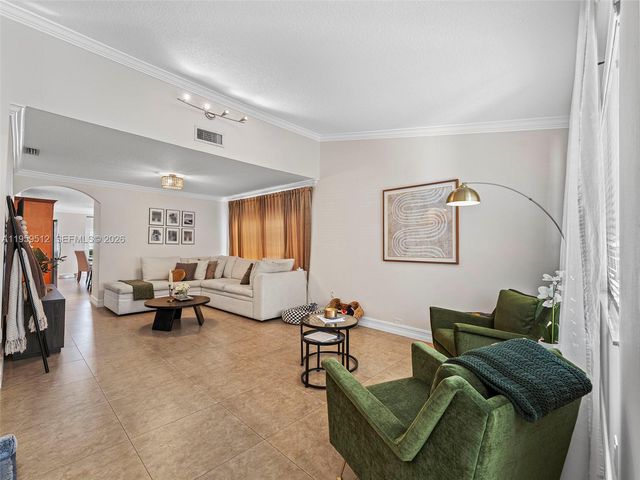 951 SW 124th Ct, Miami, FL 33184