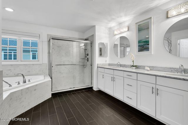 29 Carriage Gate Drive, Little Silver, NJ 07739