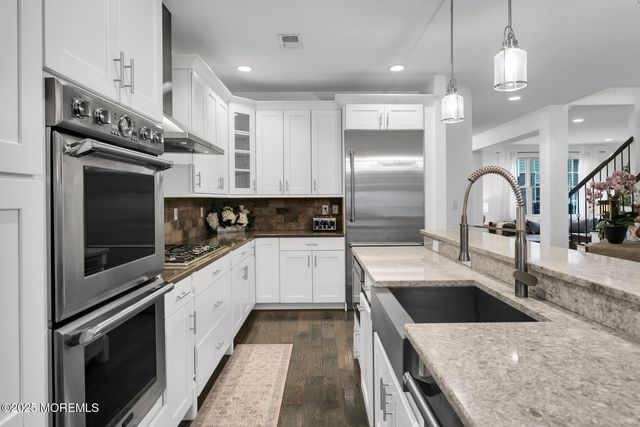 29 Carriage Gate Drive, Little Silver, NJ 07739