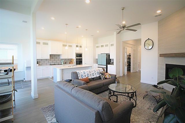 606 Artesian Drive, Argyle, TX 76226