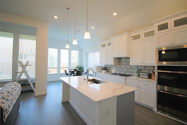 606 Artesian Drive, Argyle, TX 76226