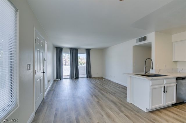 3065 Casey Drive 204, Las Vegas, NV 89120