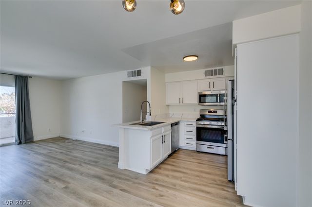 3065 Casey Drive 204, Las Vegas, NV 89120