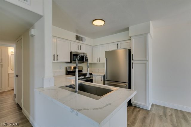 3065 Casey Drive 204, Las Vegas, NV 89120