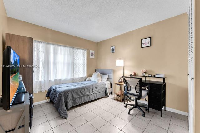 9050 NW 28th St 131, Coral Springs, FL 33065