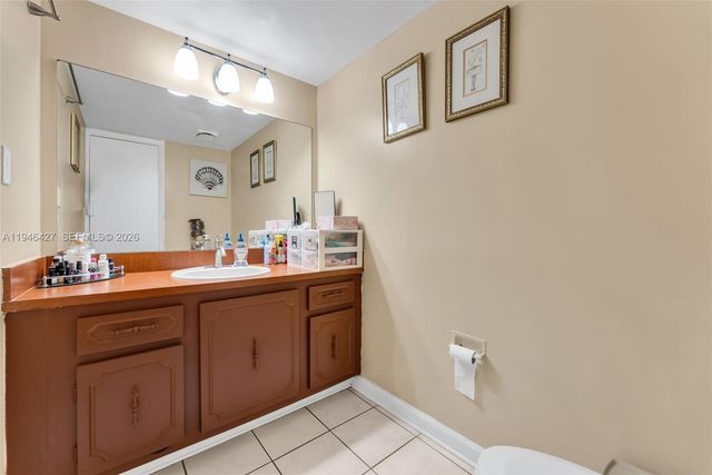 9050 NW 28th St 131, Coral Springs, FL 33065