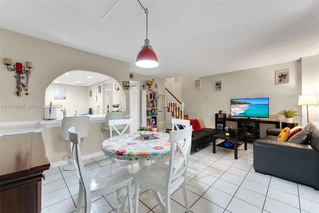 9050 NW 28th St 131, Coral Springs, FL 33065