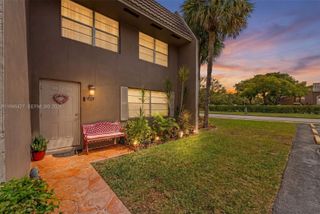 9050 NW 28th St 131, Coral Springs, FL 33065