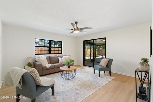 8263 CARAVELLE Drive, Jacksonville, FL 32244