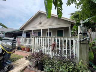 5510 Avenue R, Galveston, TX 77551