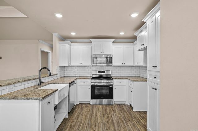 16 Patti Cove, Ward, AR 72176