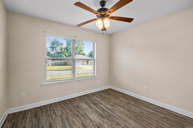 16 Patti Cove, Ward, AR 72176