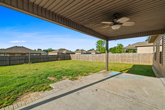 16 Patti Cove, Ward, AR 72176