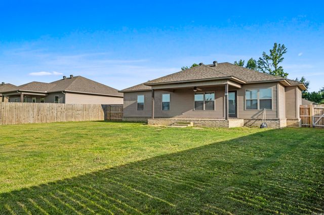 16 Patti Cove, Ward, AR 72176