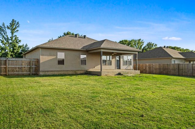 16 Patti Cove, Ward, AR 72176