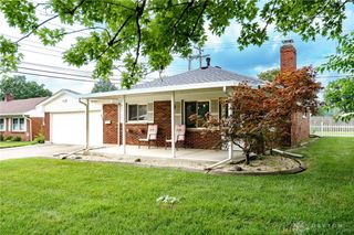 804 Hollendale Drive, Kettering, OH 45429
