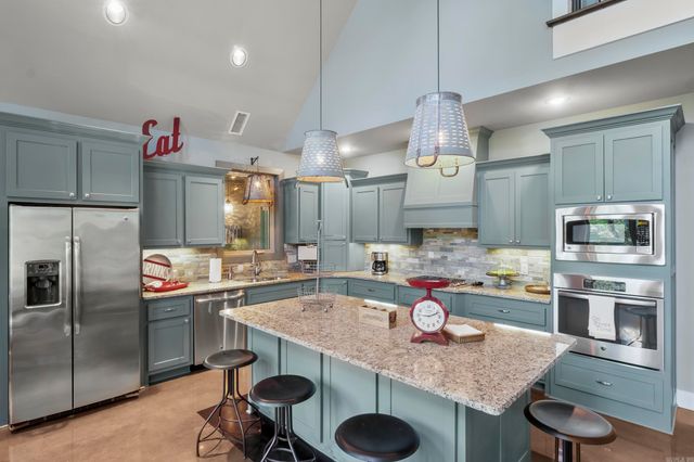 4209 Libby RD, Heber Springs, AR 72543