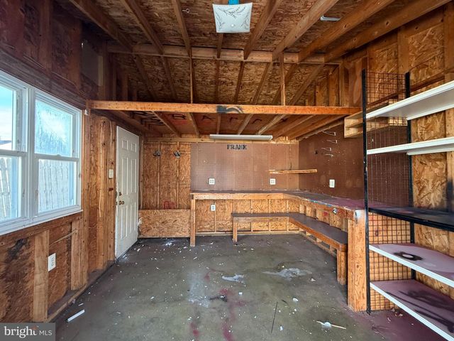 50 E MAPLE AVE, Bellmawr, NJ 08031