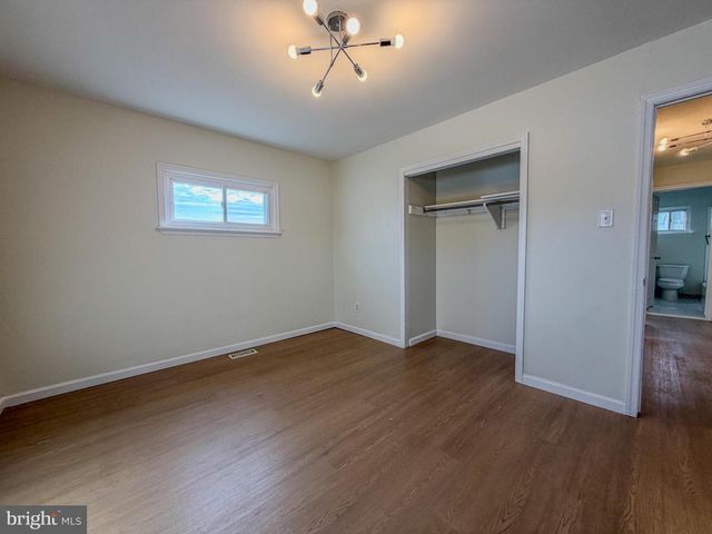 50 E MAPLE AVE, Bellmawr, NJ 08031