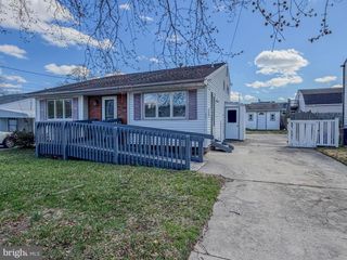 50 E MAPLE AVE, Bellmawr, NJ 08031