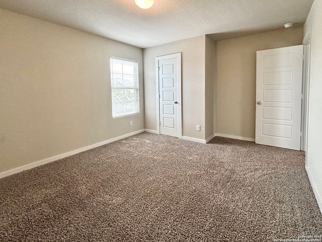 6830 Emerald Valley, San Antonio, TX 78242