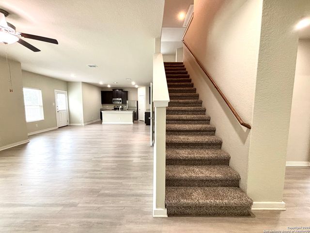 6830 Emerald Valley, San Antonio, TX 78242