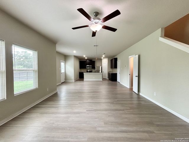 6830 Emerald Valley, San Antonio, TX 78242