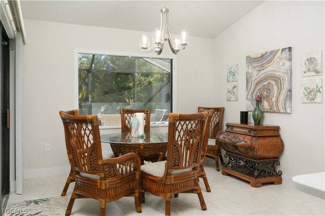 2533 SW 38th TER, Cape Coral, FL 33914