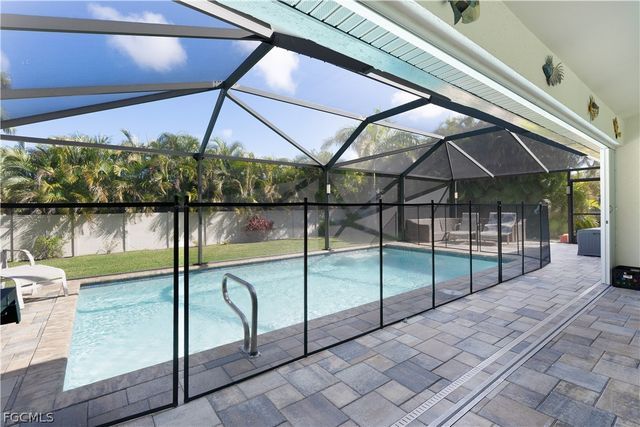 2533 SW 38th TER, Cape Coral, FL 33914