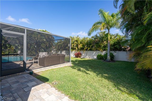 2533 SW 38th TER, Cape Coral, FL 33914