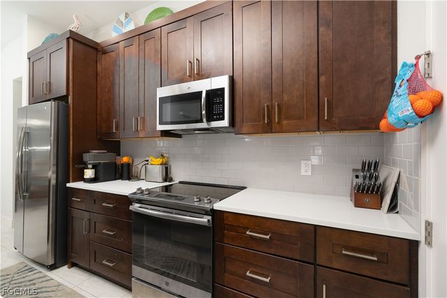 2533 SW 38th TER, Cape Coral, FL 33914