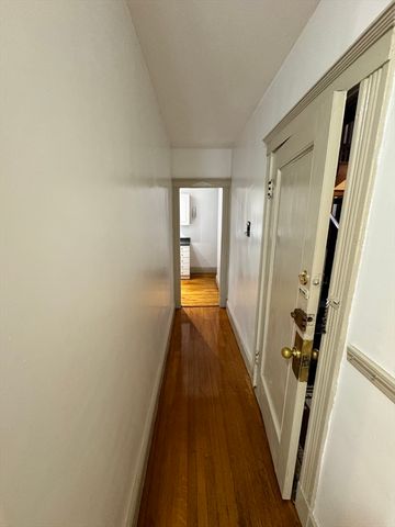 24 Sidlaw Road 8, Boston, MA 02135