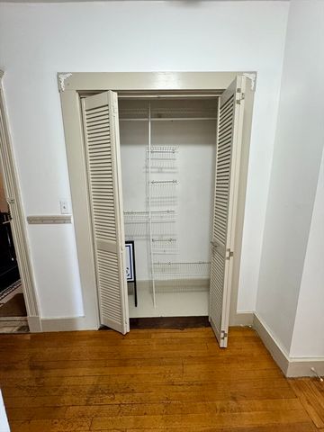 24 Sidlaw Road 8, Boston, MA 02135