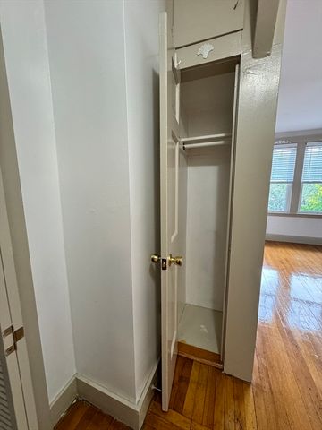 24 Sidlaw Road 8, Boston, MA 02135