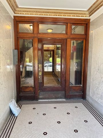 24 Sidlaw Road 8, Boston, MA 02135