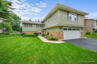 640 Ash Street, Algonquin, IL 60102