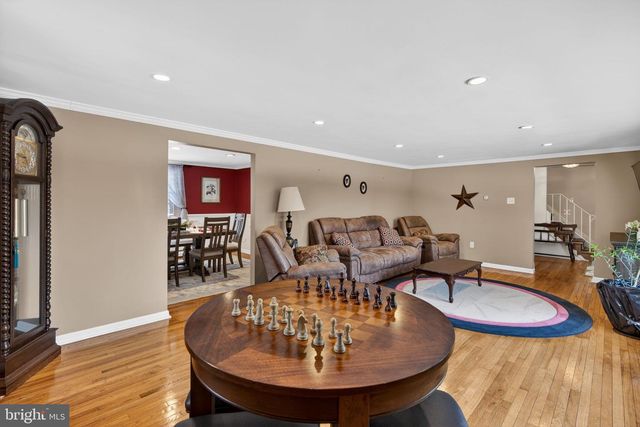 2355 DEEP CREEK RD, Perkiomenville, PA 18074