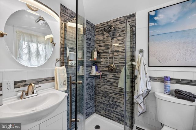 2355 DEEP CREEK RD, Perkiomenville, PA 18074