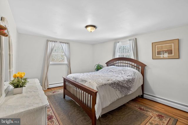 2355 DEEP CREEK RD, Perkiomenville, PA 18074