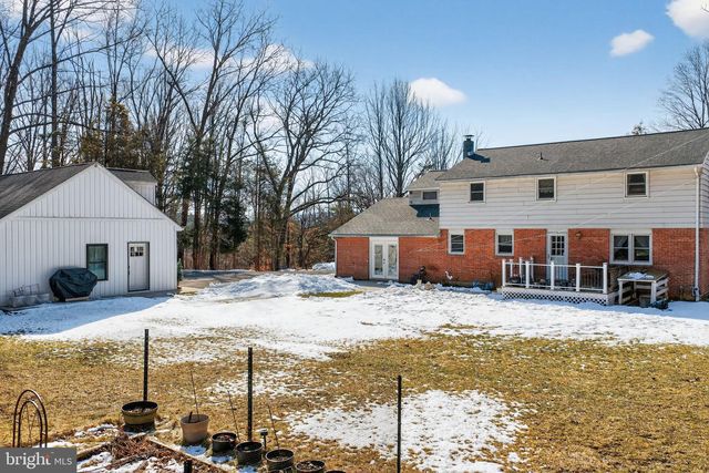 2355 DEEP CREEK RD, Perkiomenville, PA 18074