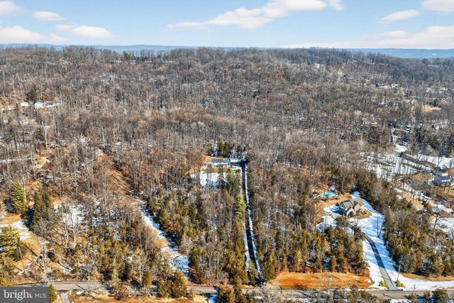 2355 DEEP CREEK RD, Perkiomenville, PA 18074