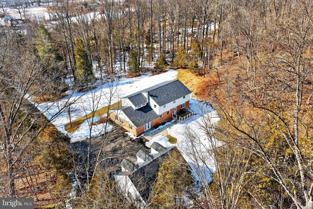 2355 DEEP CREEK RD, Perkiomenville, PA 18074