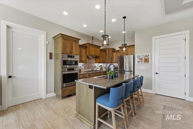 4515 W Cedar Grove Dr, Meridian, ID 83646