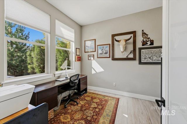 4515 W Cedar Grove Dr, Meridian, ID 83646