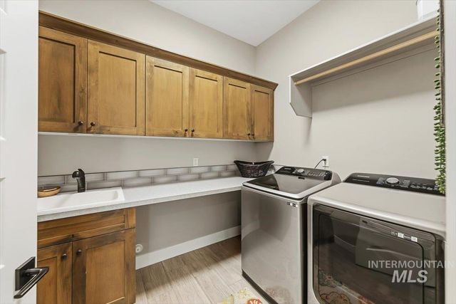 4515 W Cedar Grove Dr, Meridian, ID 83646