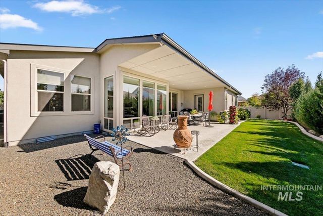4515 W Cedar Grove Dr, Meridian, ID 83646