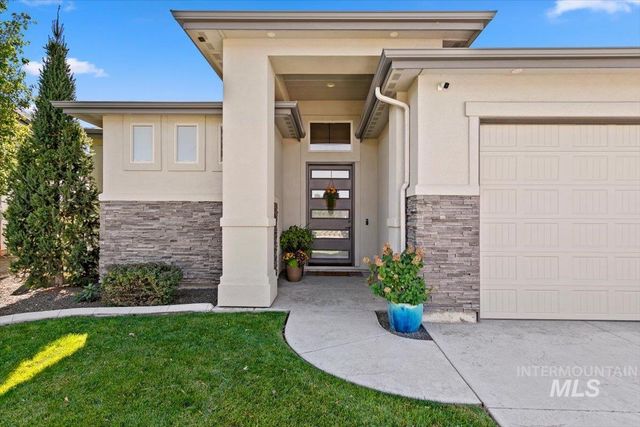 4515 W Cedar Grove Dr, Meridian, ID 83646